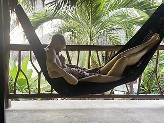 on commence dans le hamac on fini au lit