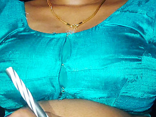 Sexy hot Aunty Seduced Her Boyfriend With Her Boobs