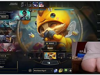 Deutsche Amateure In Playing League Of Legends With Clit Sucking Toy League Of Legends #19 Luna