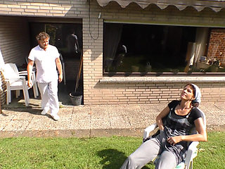 Doctor gets pleasured from her mature woman