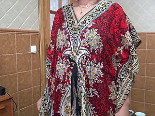 British Indian Cleaning Maid Swallows Her Boss Huge Cumshot