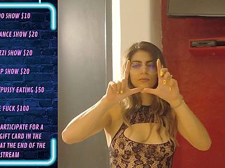 Perfect-ass, ass-shaking, giant-dildo