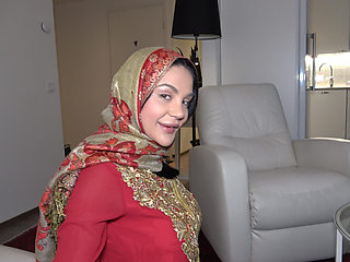 Amateur Hijab Teen Stepsister Fucked By Stepbrother