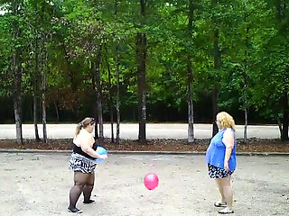 Angie Kimber and I play with balloons out side