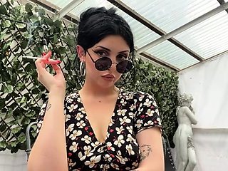 Mistressglamorous - Casual Smoking Pov Dirty Feet