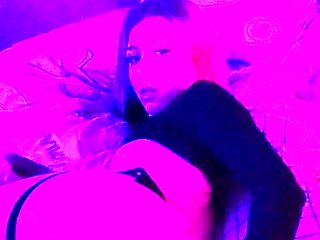 Teen british babe solo masturbation