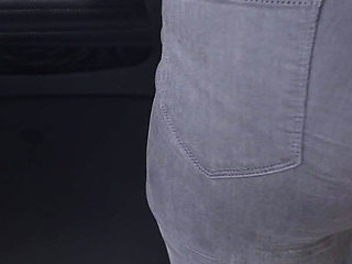 Amateur MILF Teases Perfect Ass in Super Tight Jeans and Panties Line