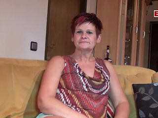 Old German housewife persuades to masturbate on camera