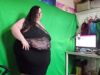 SSBBW Sensual Movements and Strip