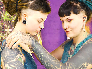 Dreadlocks Tattooed Cynthia Devours Leo's Pussy & Ass - Magic Wand, Deep Anal Toy