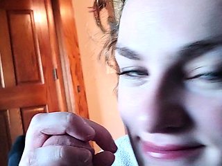 Amateur teen blowjob and cumshot from a guy