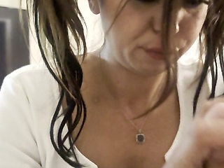 Wife Swallows Neighbors Load