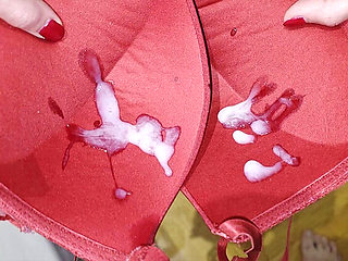 Amateur Ukrainian Wife CherryDream Huge Cumshot in Bra Cups After Blowjob Titjob