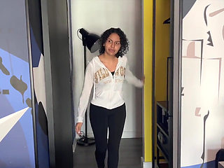 The Helpful Housekeeper and the Horny Guest - Alix Avery