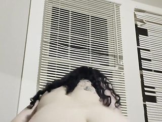 Goth girl twerks herself numb waiting