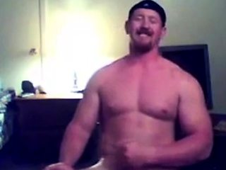Ginger Muscle Stud Masturbates on Webcam