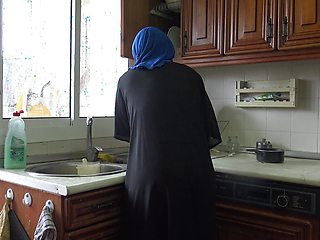 Muslim Wife Is Fucked Hard While Doing the Dishes