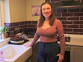 Hot MILF Step-Mom Amy Gives Me A Quick Blowjob & Hairy Pussy Creampie - Homemade POV