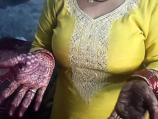 Young Stepson Eats Stepmom's Pussy and Pounds Her Big Ass Hard - Hindi Audio