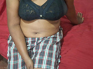 touch on the BED milf Hottest Video
