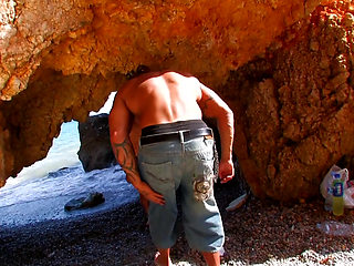 Doing my first porn outdoors, my pussy is so wet