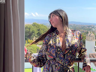 Aaliyah Yasin Plays in the Shower