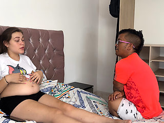 I see my sexy stepsister very sad because her boyfriend left her standing with the pregnancy, so in exchange for helping her he lets me fuck her.