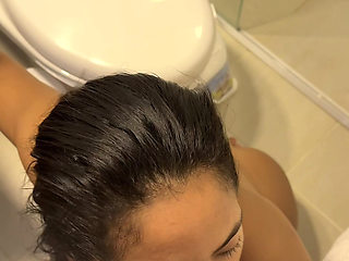 Blowjob in the bathroom of my best friend's house -amateur couple- nysdel