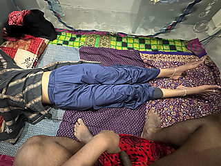 Teen age girl tight cute pussy foucking