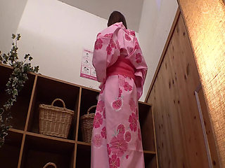 Cute Girl Specialist Masochist Trapped in Hot Spring Hell