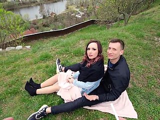 Redheaded babe with natural curves cucks while preggers