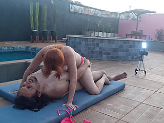 Redhead Really Ch0kes on the Dick in Her Throat