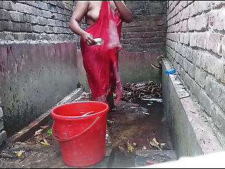 Bangladeshi girl hotestt shower