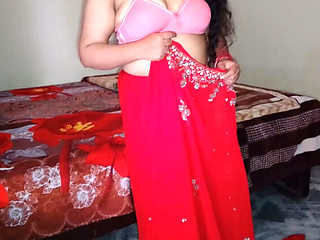 Desi Indian Bhabhi in Red Saree Seduces Devar - Big Natural Tits & Big Ass - Homemade HD