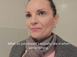 Stranger Fuck: Hot MILF Asks For Doggy Style & Big Ass Creampie in Kitchen