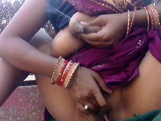 Indian Village Beautiful Hot Wife Fuck With Husband Outdoor Clear Hindi Audio, Indian Village Bhabhi fuck in outdoor forest xxx