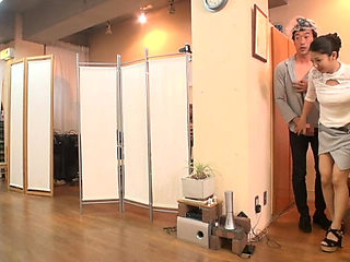 Too Many Glances, Too Much Tension - Inside the Salon Where Eyes Always Meet