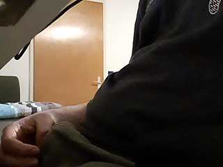 Cam Catches Guy Jerking Off