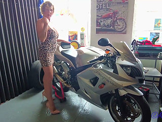 Motorbike MILF