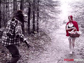 Brind Mesmerizes with Raw Homemade Passion Heat