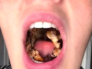 Giantess Ashton - Cheeseburger (Intimidating Giantess)