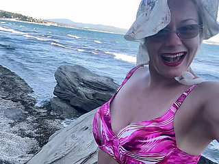 Putarankahotmilf Pissing and Squirting on Beach Outdoor Fetish Fuck