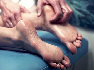 Massage Turned Sexual: Blowjob, Big Tits  Stripchat Porn