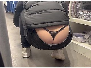Public Buttcrack And Thong Showing