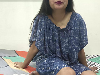 Horny Indian Saara Masturbating Her Self Very Very Hot XXX Video