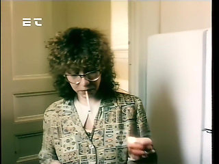 The Waiter Bangs a Sexy Customer