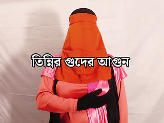 Beautiful woman Tinni's tight pussy