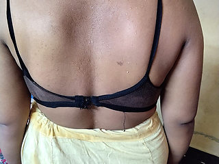 Desi Indian Saira Aunty Bathing, Indian Women Bath, Housewife Bathing and Washing Her Tight Pussy with Soap