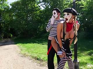 Frances Bentley, Sam Bourne And Yasmina Khan - Sams Seductive Street Encounter Turns Wildly Fierce Passionate