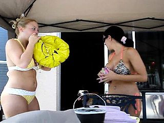 Horny blonde teen babe rubbs her shaved taco outdoor